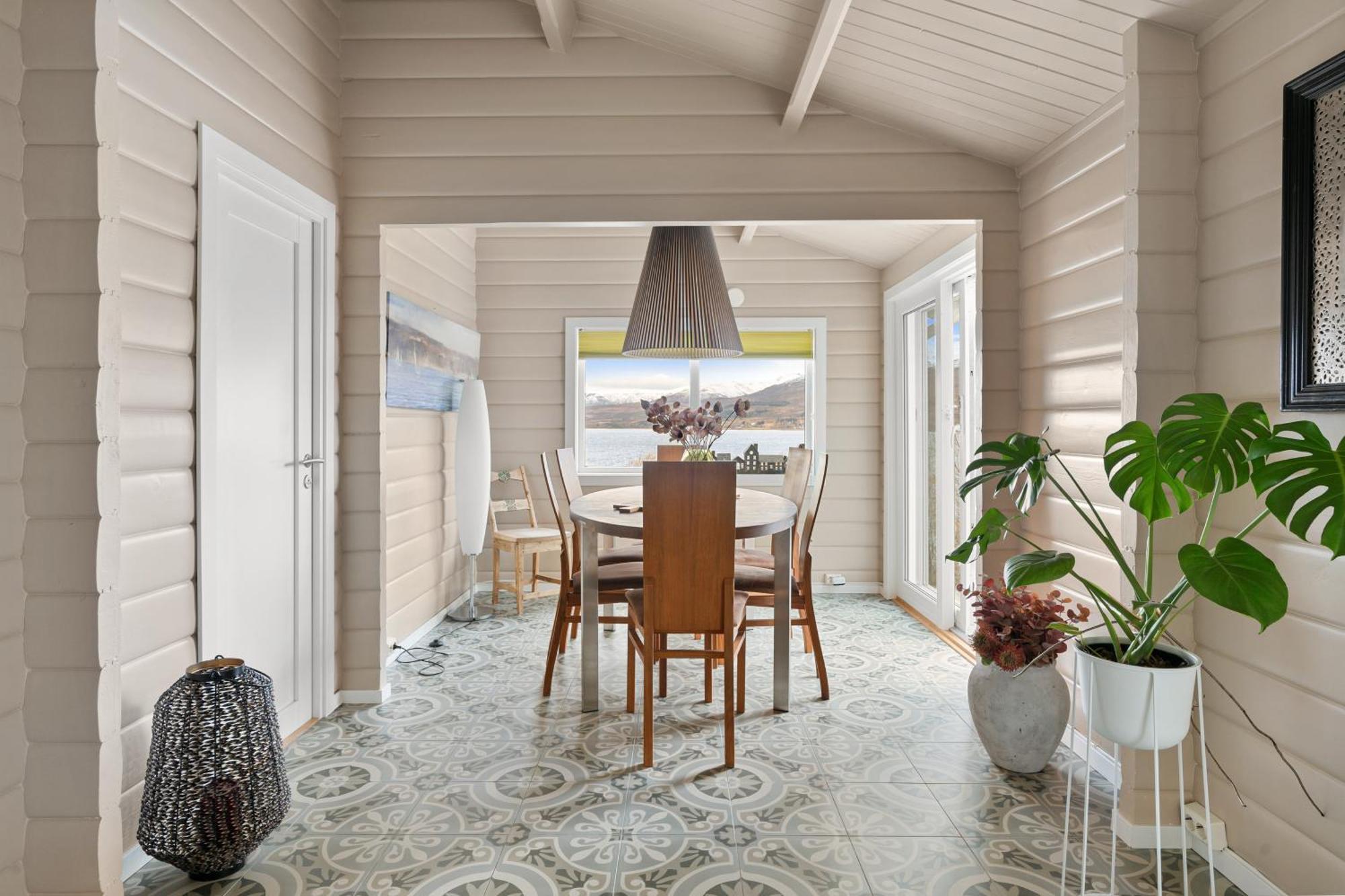 Hakoyveien 151, Tromso Hotel ภายนอก รูปภาพ